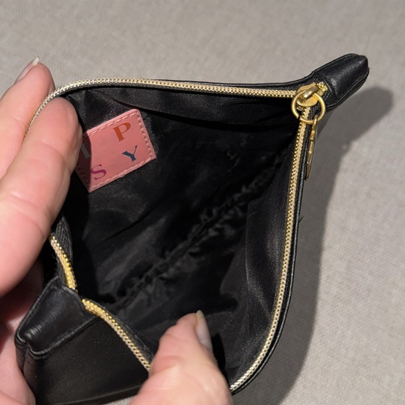 FREE WITH $25 PURCHASE-Ipsy makeup Bag-Black/Gold “You’re Magic” Logo - Picture 8 of 8